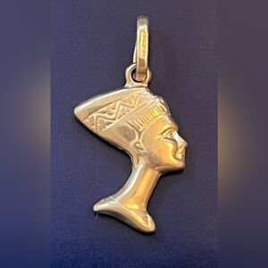 Nefertiti 925 sterling silver Vintage Pendant Italy 1.1 grams Egyptian Revival